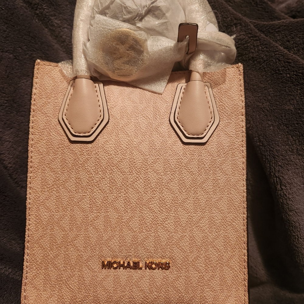 Michael Kors cross body
